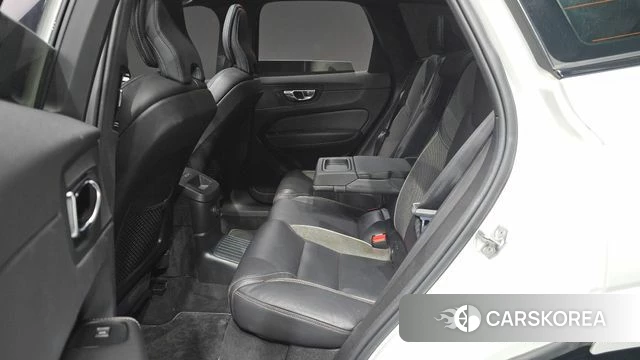 Volvo XC60 second Generation 2020 Белый из Кореи, фото 3