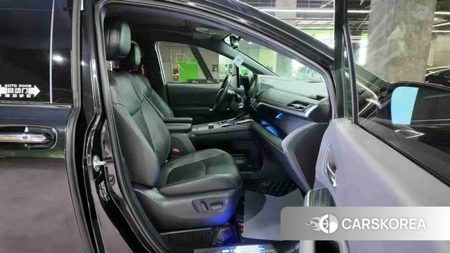 Toyota Sienna 2022 Черный из Китая, фото 3