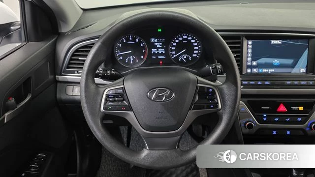Hyundai Avante AD 2018 Белый из Кореи, фото 3