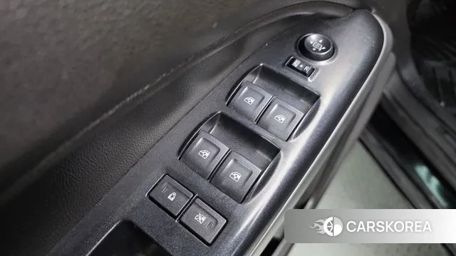 Chevrolet (GM Daewoo) Real New Colorado 2020 Черный из Кореи, фото 3