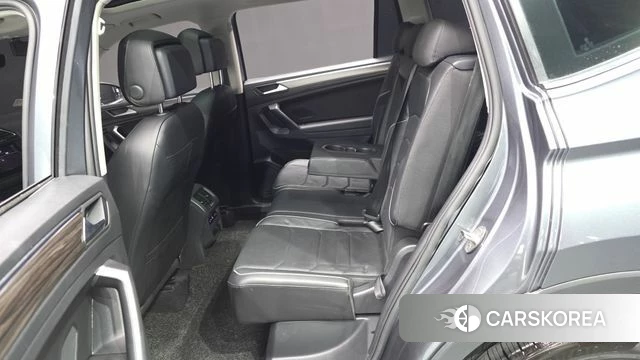 Volkswagen Tiguan Allspace 2022 Серый из Кореи, фото 3