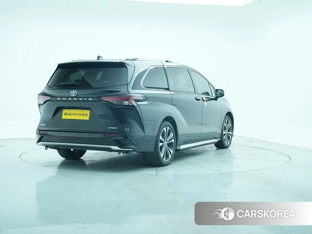 Toyota Granvia 2024 Черный из Китая, фото 3