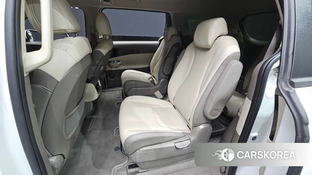 Kia Carnival 4th generation 2023 Белый из Кореи, фото 3