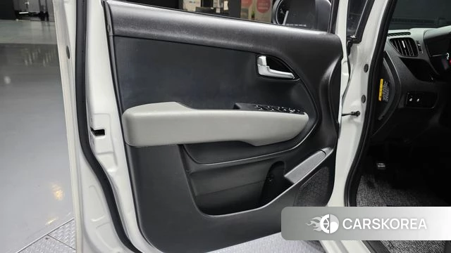 Kia The New Kia Ray 2023 Белый из Кореи, фото 3