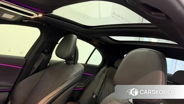 Mercedes-Benz E-Class W214 2025 Белый из Кореи, фото 3