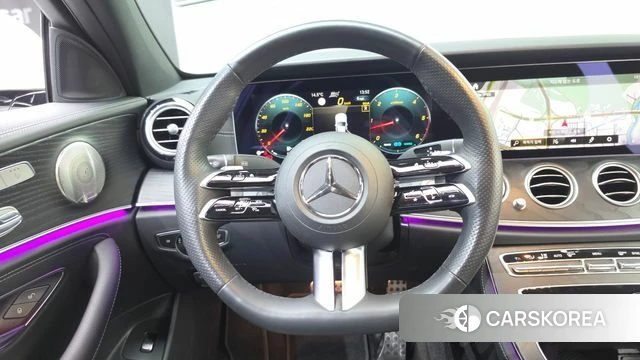 Mercedes-Benz E-Class W213 2023 Белый из Кореи, фото 3