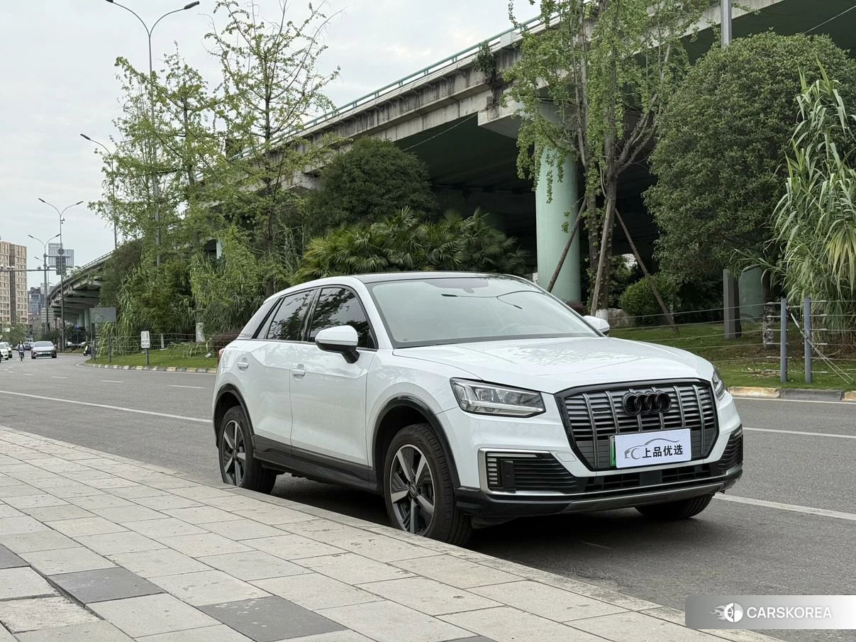 Audi Q2L 2019 Белый из Китая, фото 3