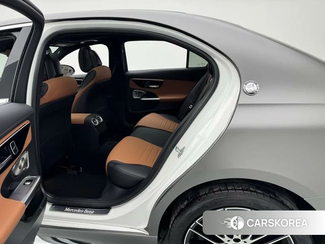 Mercedes-Benz C-class 2026 Черный из Китая, фото 3