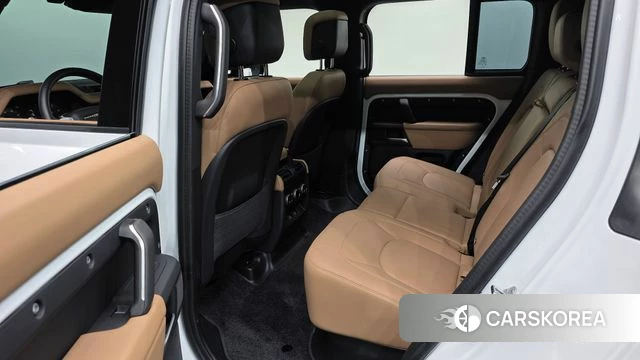 Land Rover Defender (L663) 2025 Белый из Кореи, фото 3
