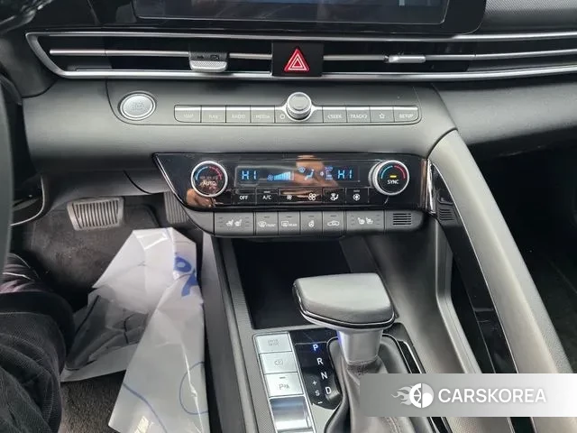 Hyundai The New Avante (CN7) 2024 Черный из Кореи, фото 3