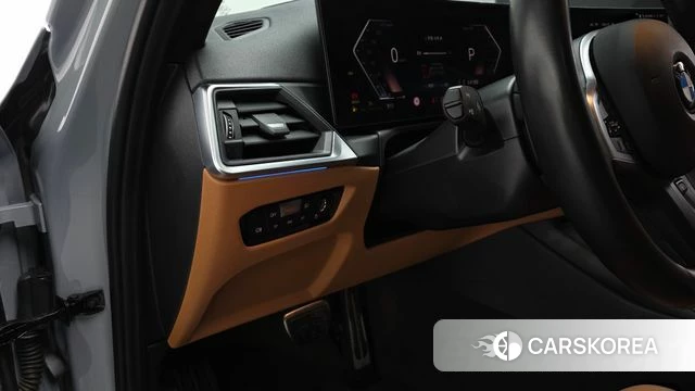 BMW 3 Series (G20) 2024 Серебристо-серый из Кореи, фото 3