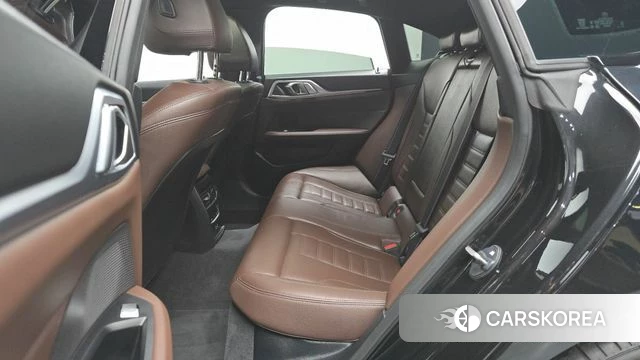 BMW 4 Series (G22) 2025 Черный из Кореи, фото 3