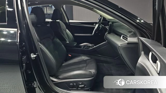 Kia K5 3rd generation 2023 Черный из Кореи, фото 3