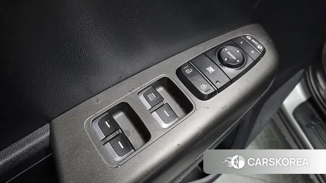 Kia Sportage The Bold 2020 Серебристо-серый из Кореи, фото 3