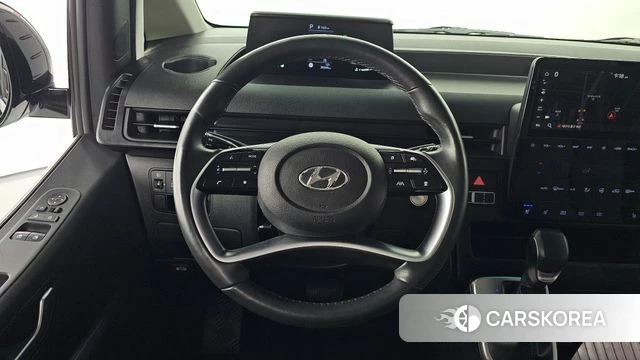 Hyundai Staria 2023 Белый из Кореи, фото 3