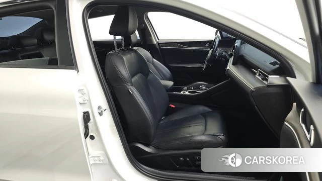 Kia K5 3rd generation 2020 Белый из Кореи, фото 3