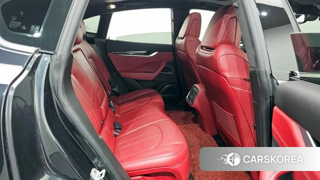 Maserati Levante 2018 Черный из Кореи, фото 3