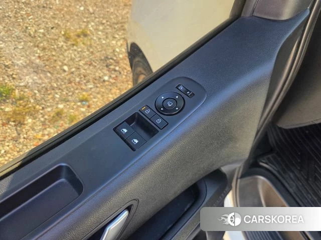 Hyundai ST1 2024 Белый из Кореи, фото 3