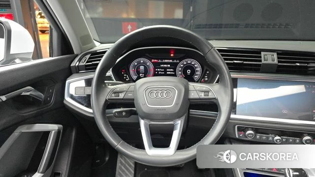 Audi Q3 (F3) 2020 Белый из Кореи, фото 3