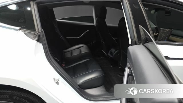 Tesla Model 3 2019 Белый из Кореи, фото 3