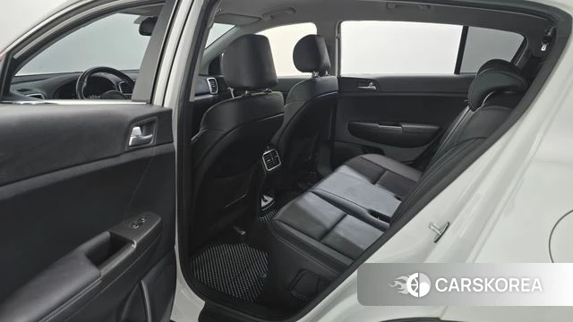 Kia Sportage 4th Generation 2018 Белый из Кореи, фото 3