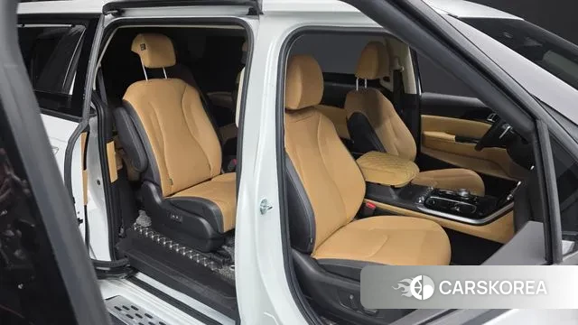 Kia Carnival 4th generation 2023 Белый из Кореи, фото 3