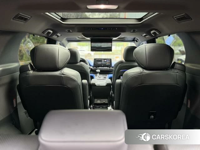 Toyota Granvia 2023 Темно-серый из Китая, фото 3