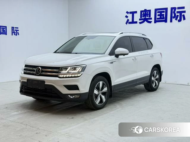 Volkswagen Tharu 2021 Белый из Китая, фото 3