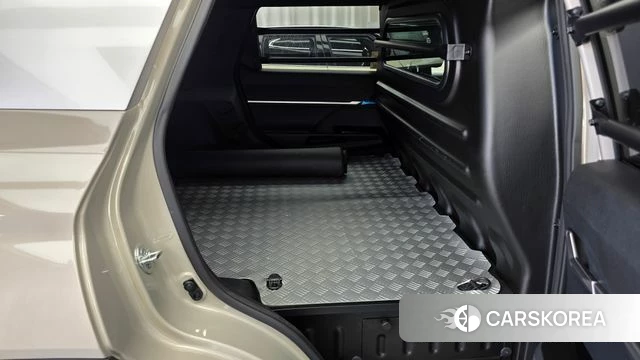 Ssangyong The New Torres 2025 Жемчужный цвет из Кореи, фото 3