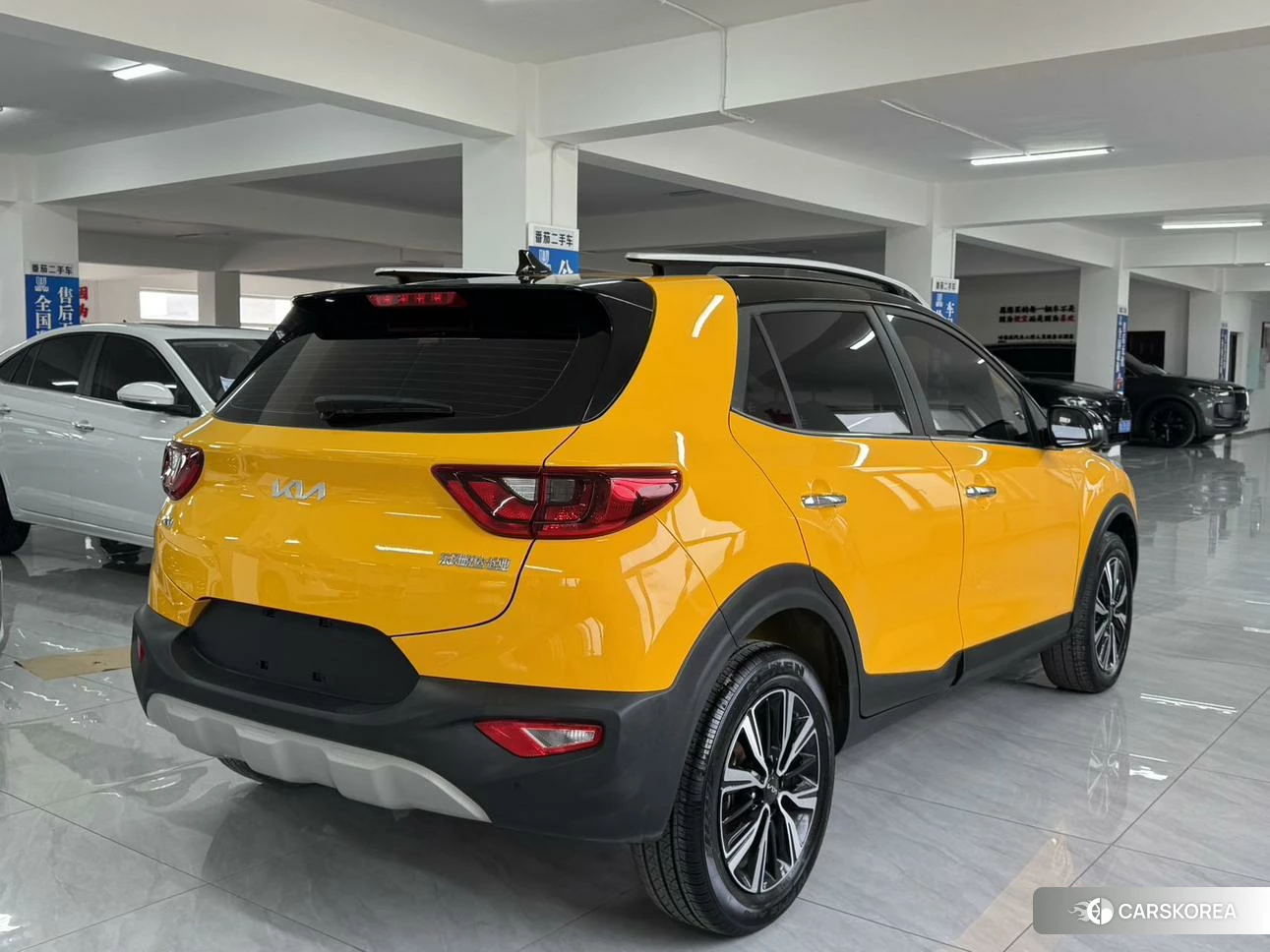 Kia KX1 2021 Желтый из Китая, фото 3