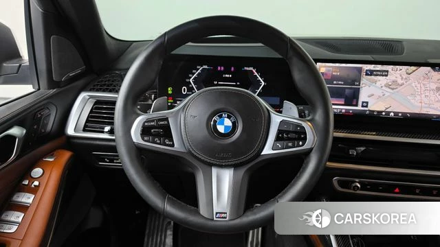 BMW X7 (G07) 2025 Белый из Кореи, фото 3
