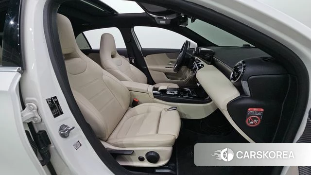 Mercedes-Benz A-Class W177 2019 Белый из Кореи, фото 3