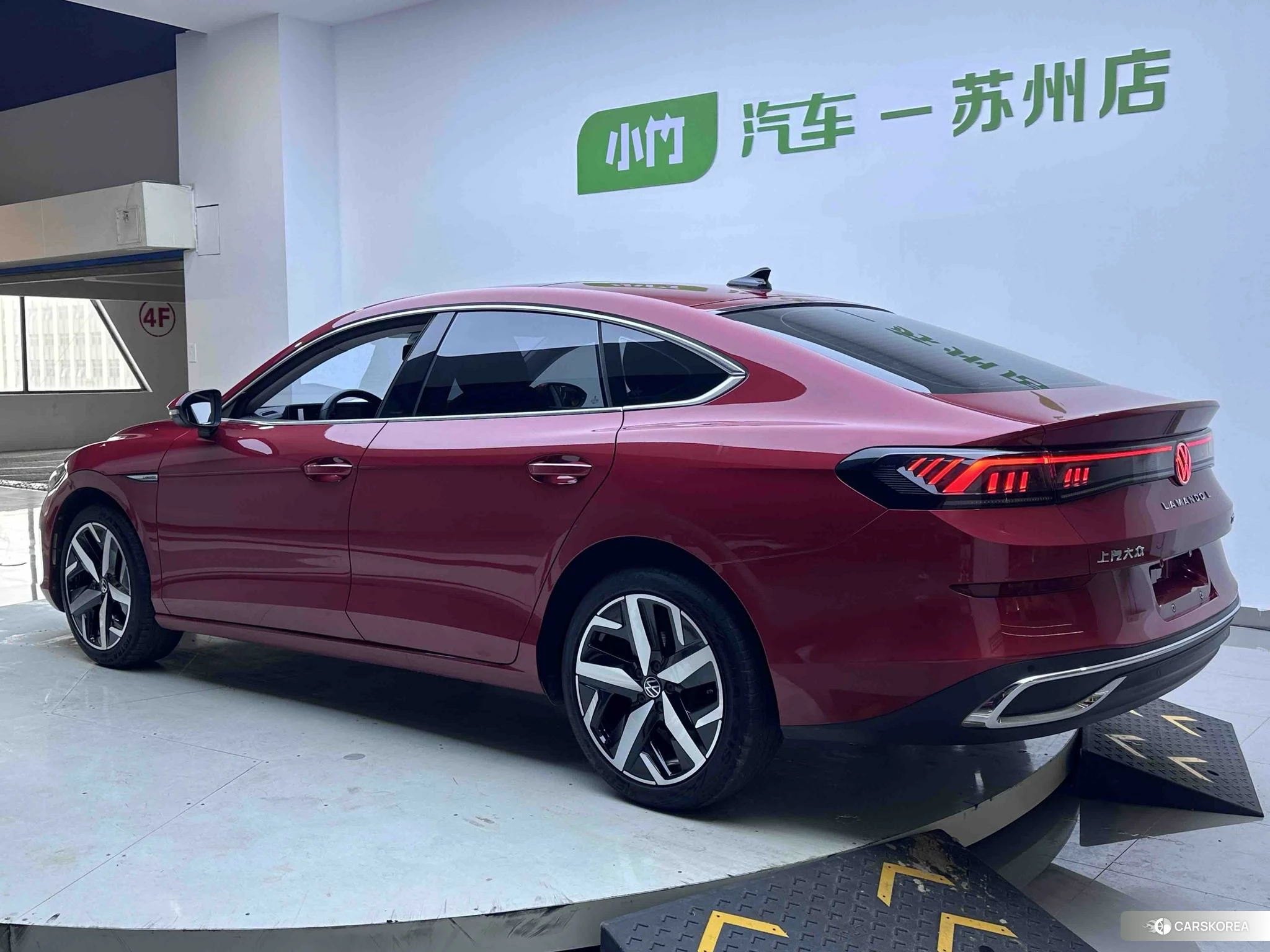 Volkswagen Lamando 2023 Красный из Китая, фото 3