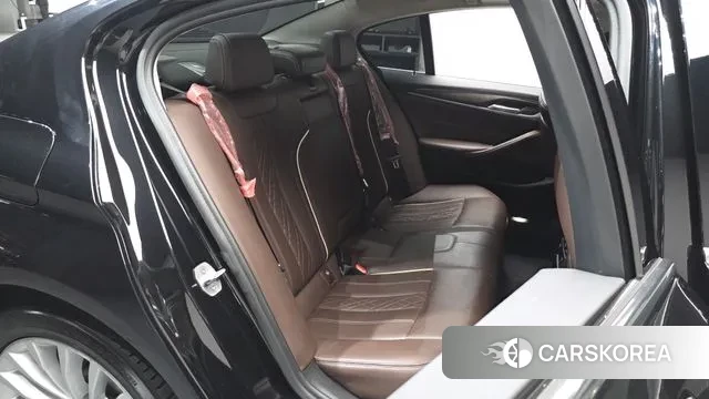 BMW 5 Series (G30) 2019 Черный из Кореи, фото 3