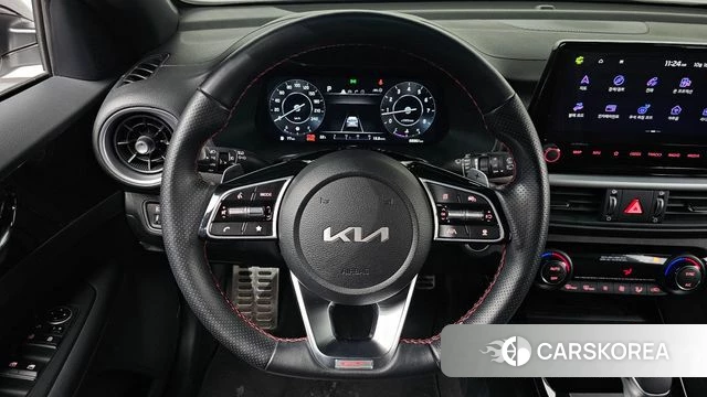 Kia The New K3 2nd generation 2023 Белый из Кореи, фото 3