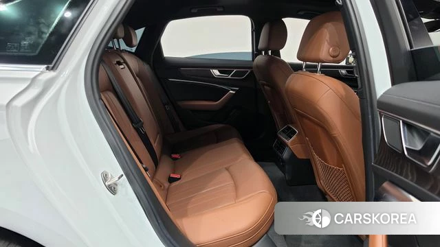 Audi A6 (C8) 2023 Белый из Кореи, фото 3