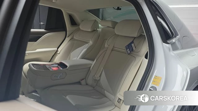 Genesis G90 (RS4) 2022 Белый из Кореи, фото 3