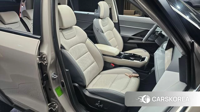 Ssangyong The New Torres 2025 Серебристо-серый из Кореи, фото 3