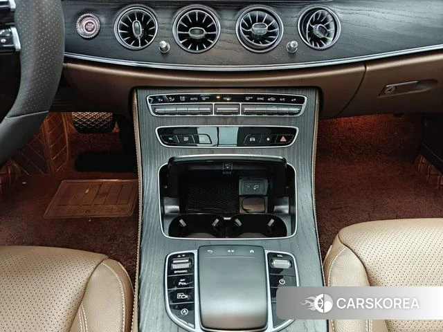 Mercedes-Benz E-Class 2021 Черный из Китая, фото 3