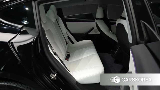 Tesla Model 3 2024 Черный из Кореи, фото 5