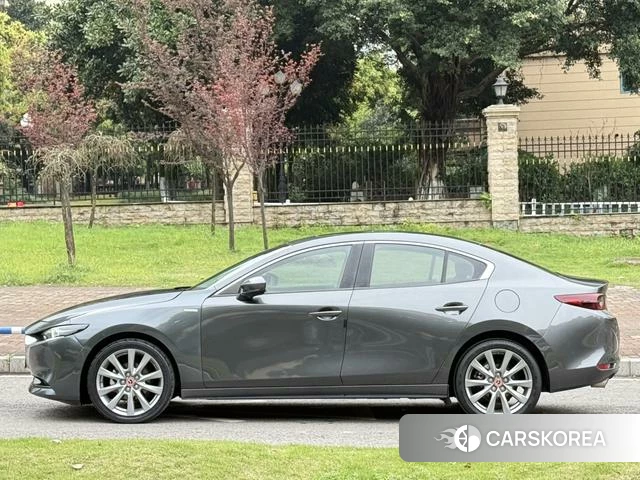 Mazda 3 2021 Темно-серый из Китая, фото 3