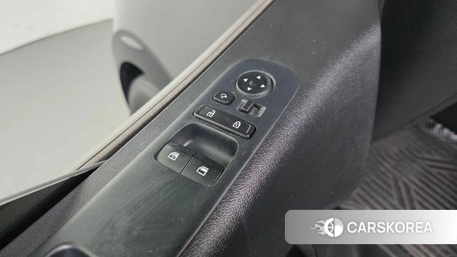 Hyundai Staria 2023 Черный из Кореи, фото 3