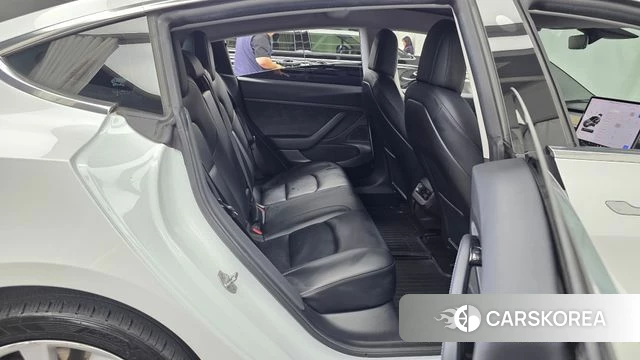 Tesla Model 3 2020 Белый из Кореи, фото 3