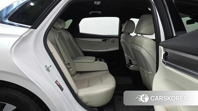 Hyundai The New Grandeur IG Hybrid 2022 Белый из Кореи, фото 3