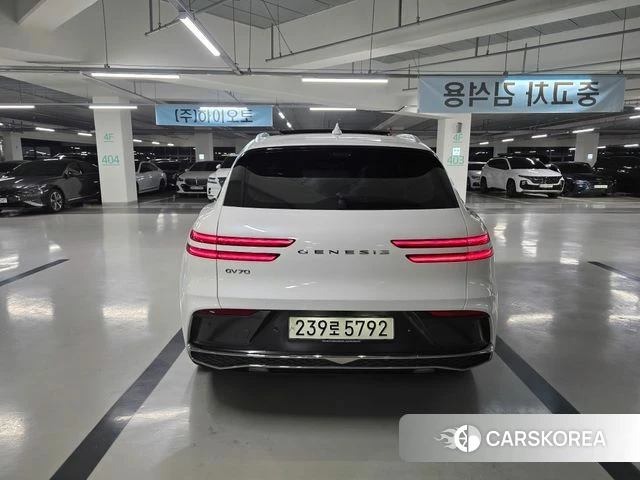 Genesis GV70 2024 Белый из Кореи, фото 3