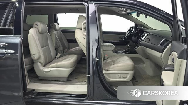 Kia The New Carnival 2018 Серый из Кореи, фото 3