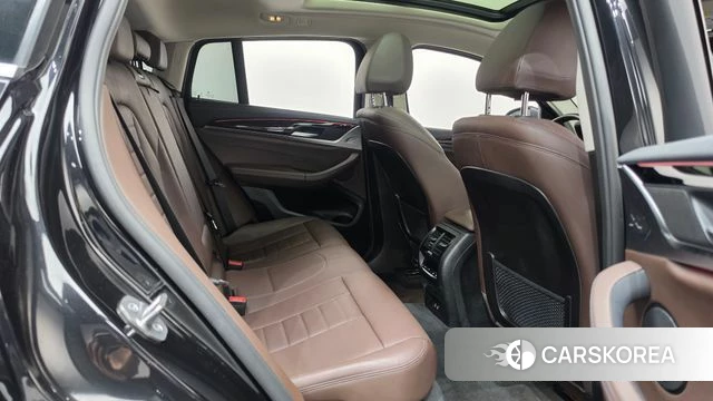 BMW X4 (G02) 2022 Черный из Кореи, фото 3