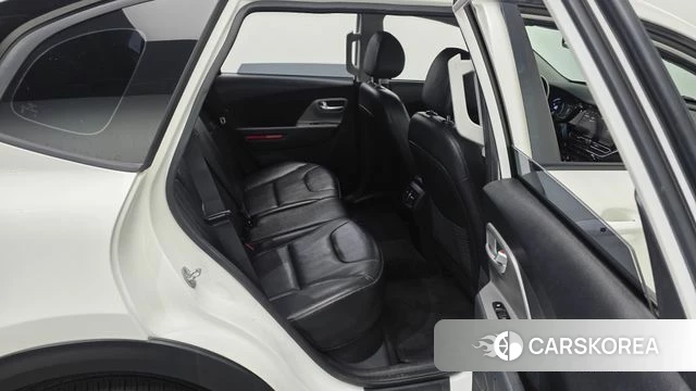 Kia Niro Plus 2022 Белый из Кореи, фото 3