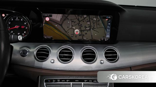 Mercedes-Benz E-Class W213 2020 Белый из Кореи, фото 3
