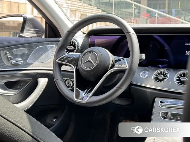 Mercedes-Benz CLS 2023 Темно-серый из Китая, фото 3